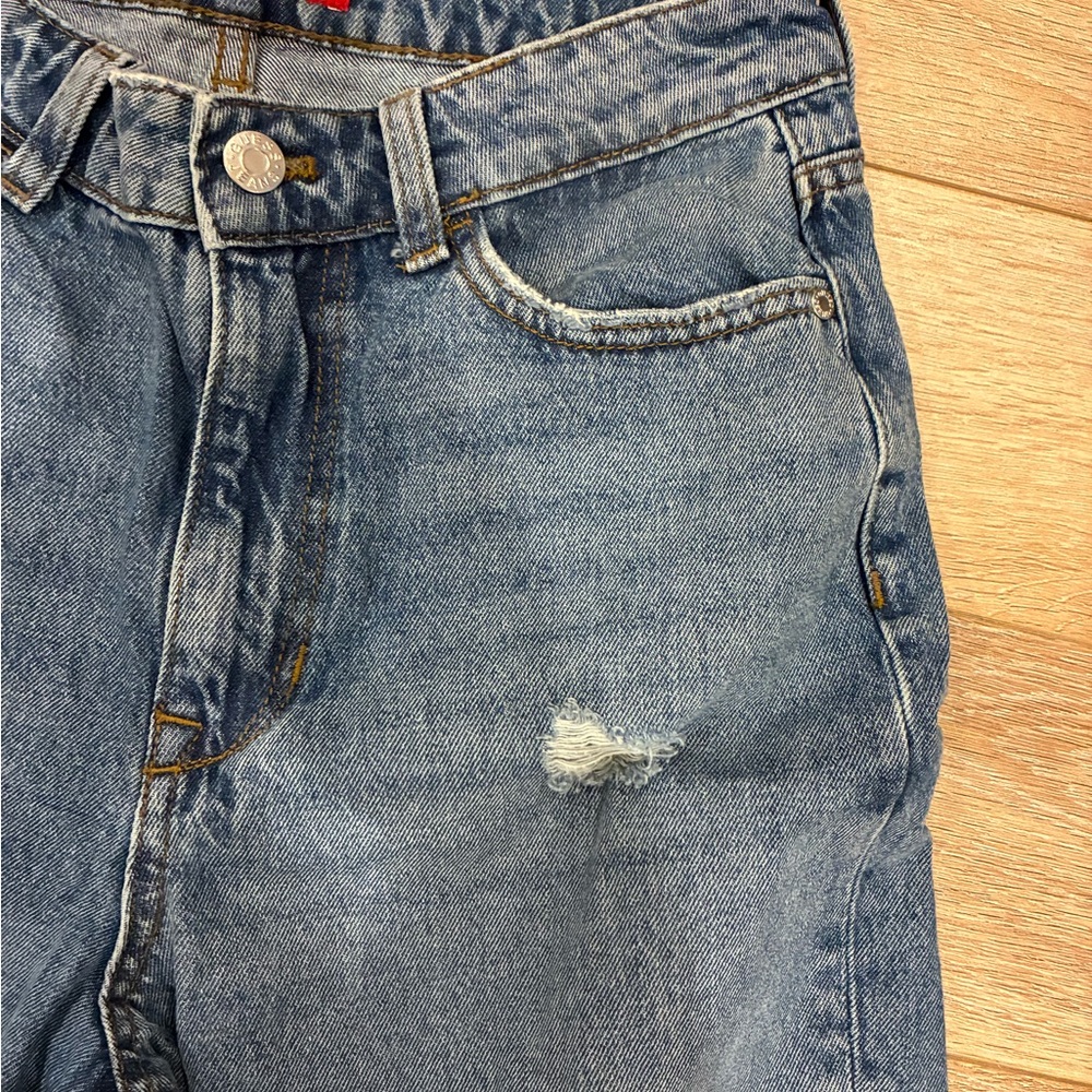 GUESS mom jeans Straight Leg with Distressed Details sz 27 - Picture 7 of 11